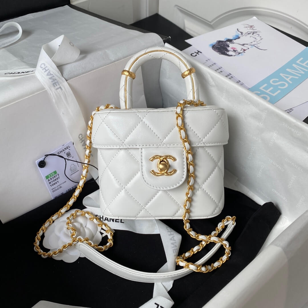 Chanel 23S handle cosmetic bag (high-end grade) - Image 2
