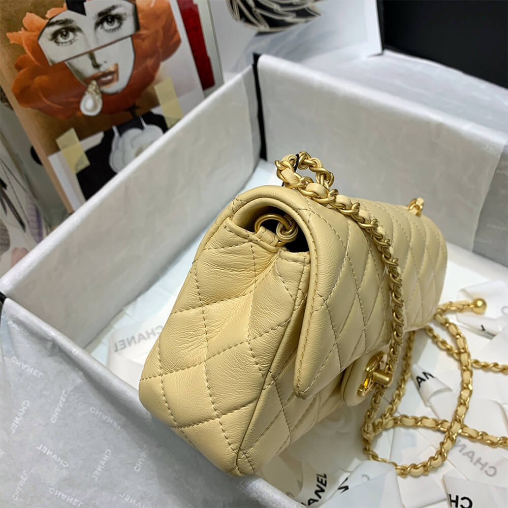 CHANEL Classic Flap Shoulder Bag - Image 3