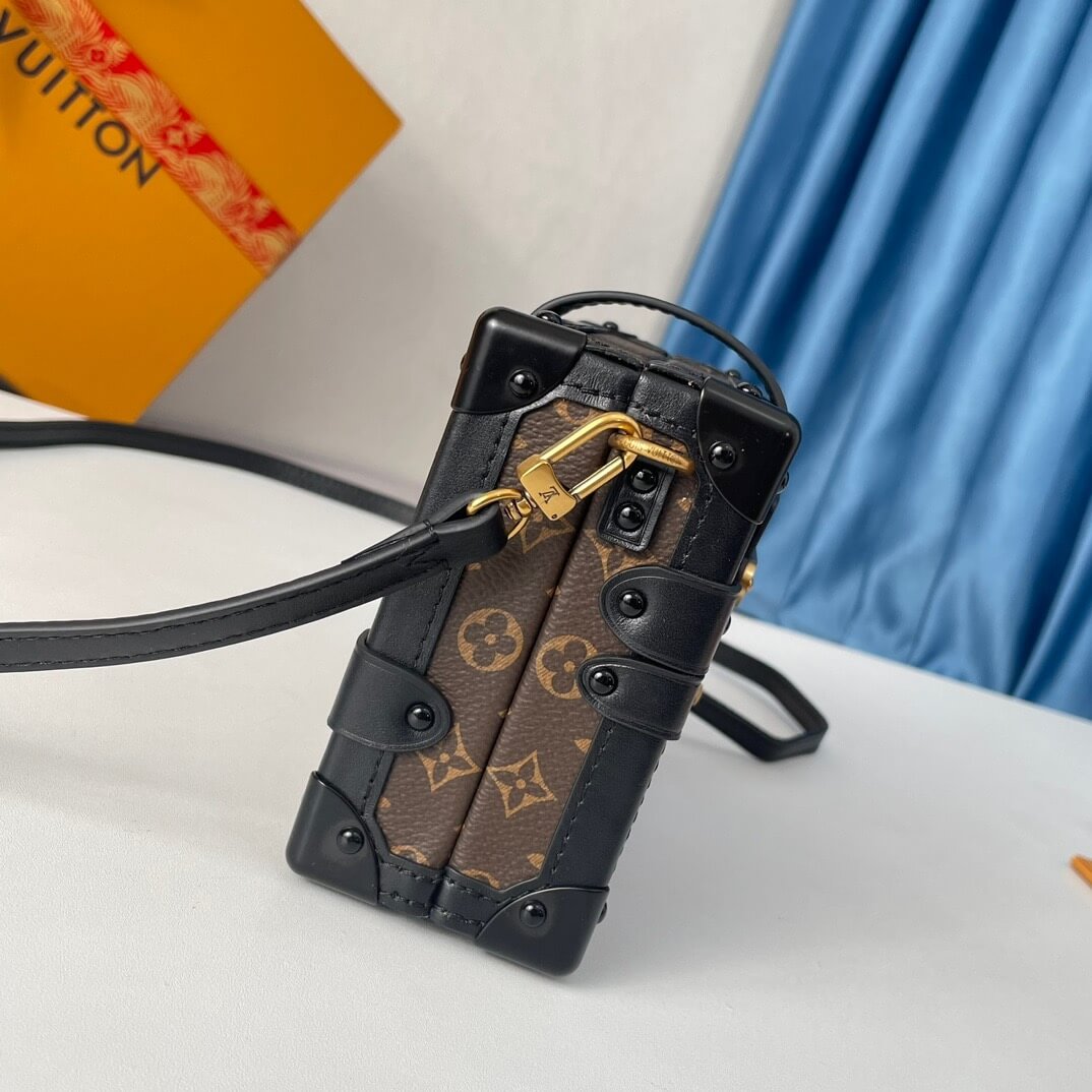 LV Petite Malle - Image 3