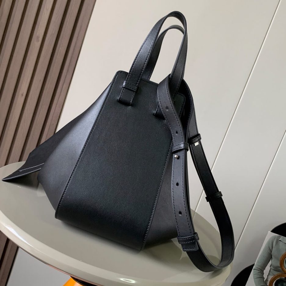 Black Loewe Small Hammock bag in soft grained calfskin - Image 4