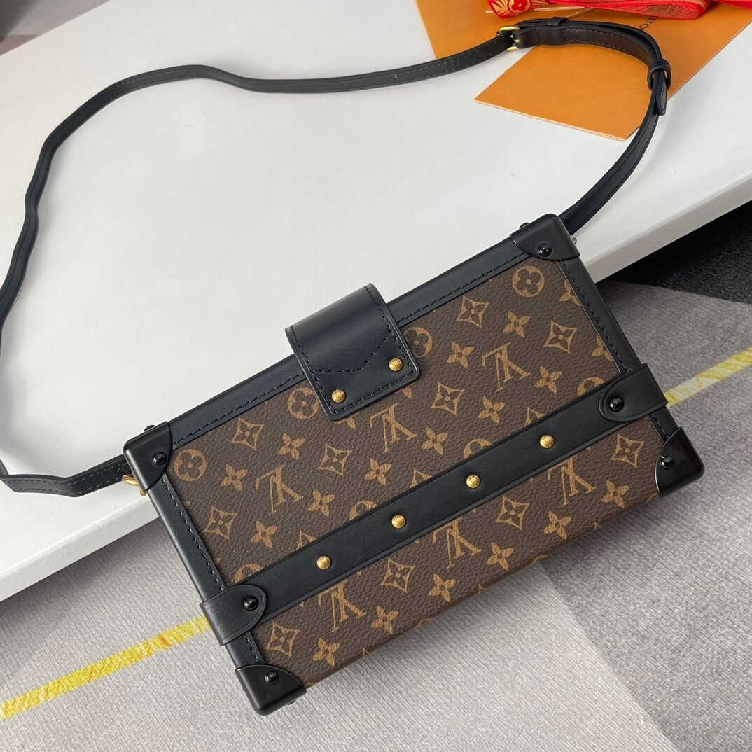 LV Petite Malle - Image 4
