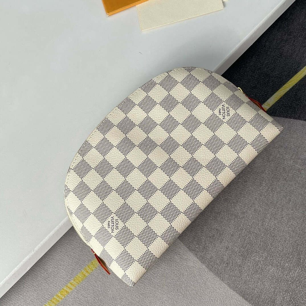 LV Cosmetic Pouch MM - Image 4