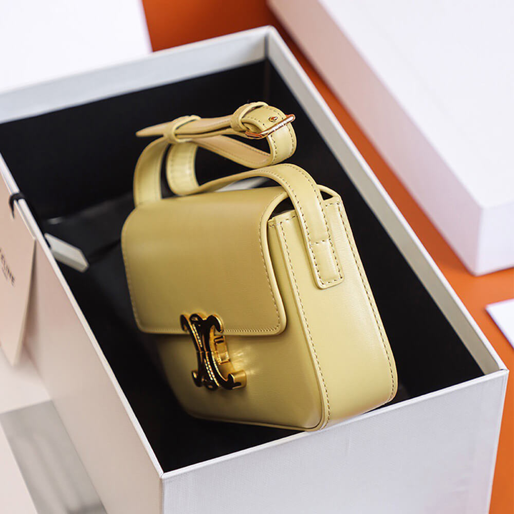 Papyrus CELINE TRIOMPHE SHOULDER BAG - Image 4