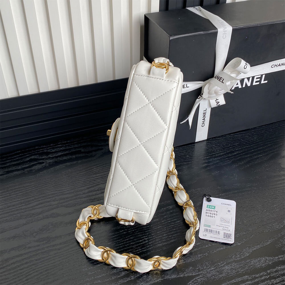White CHANEL Small Flap Bag (high-end grade) - Image 4