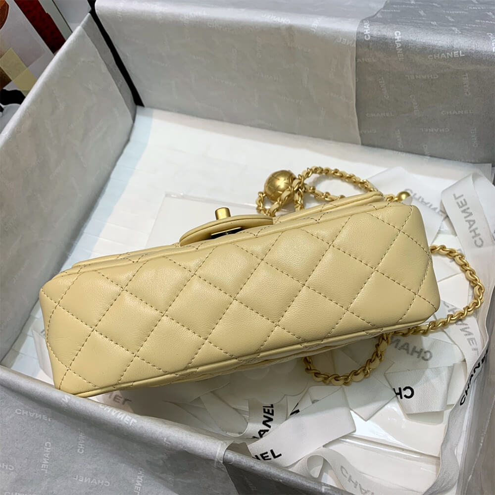 CHANEL Classic Flap Shoulder Bag - Image 5
