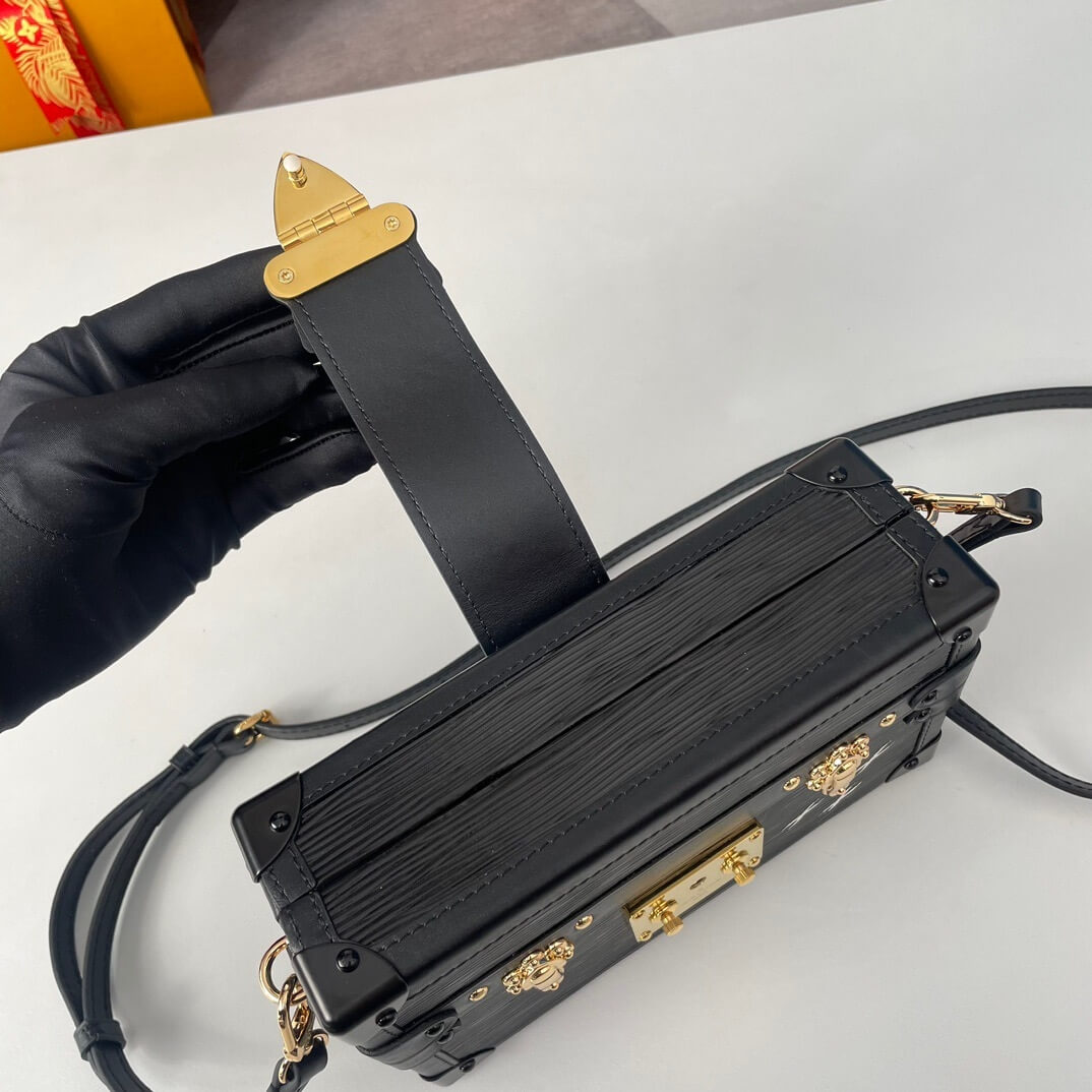 LV Petite Malle - Image 5