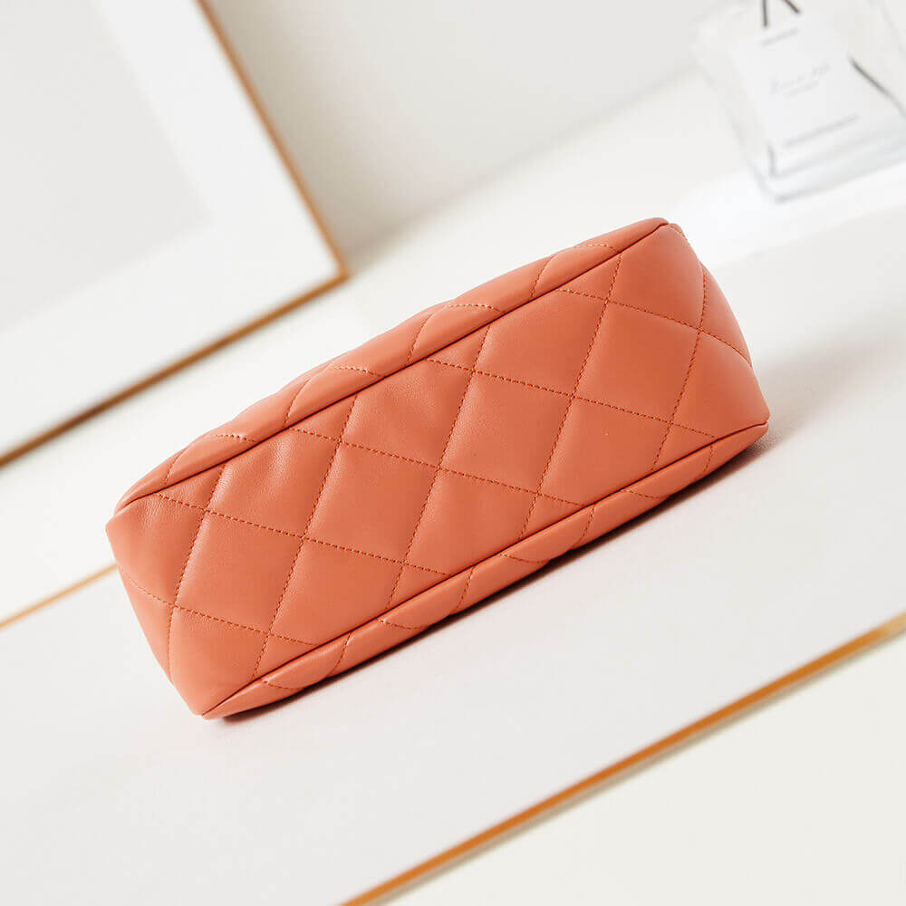Chanel Clutch (high-end grade) - Image 5
