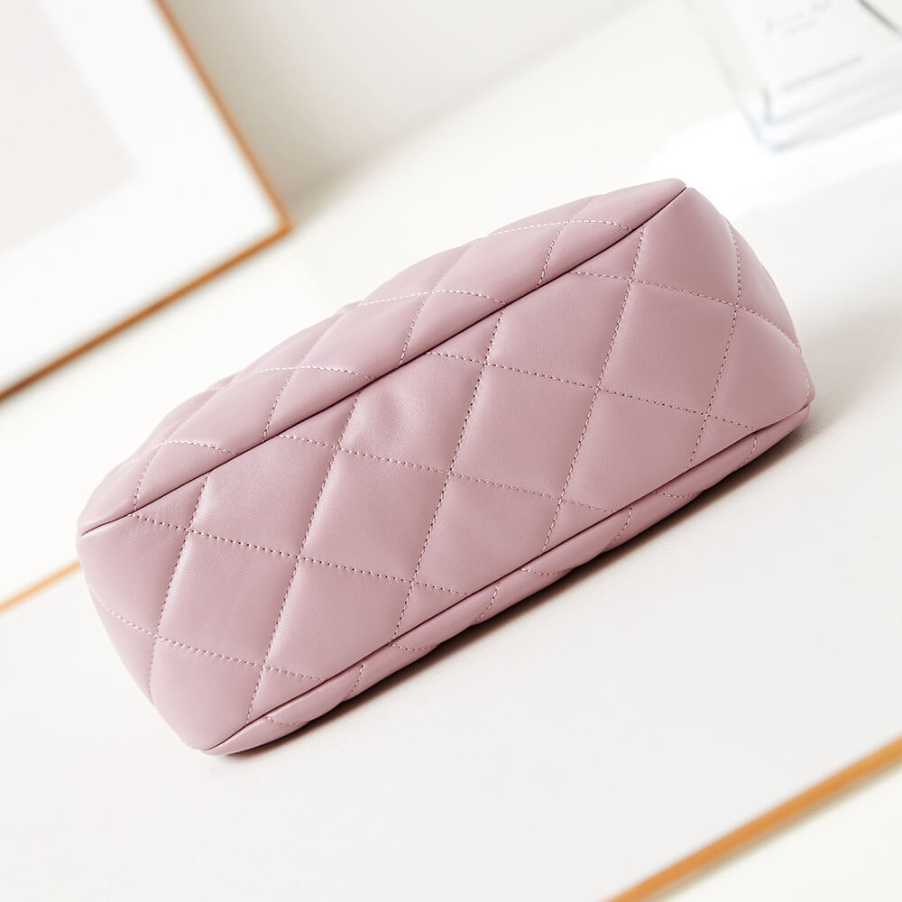 Chanel Clutch (high-end grade) - Image 5