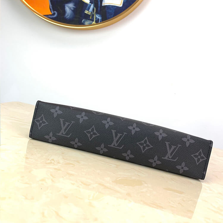 Zip LV Pochette Voyage MM - Image 5