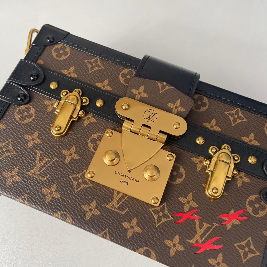 LV Petite Malle - Image 6