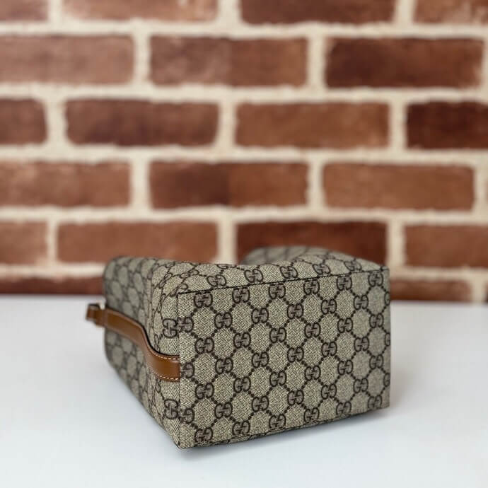 GG Emblem mini bucket bag - Image 6
