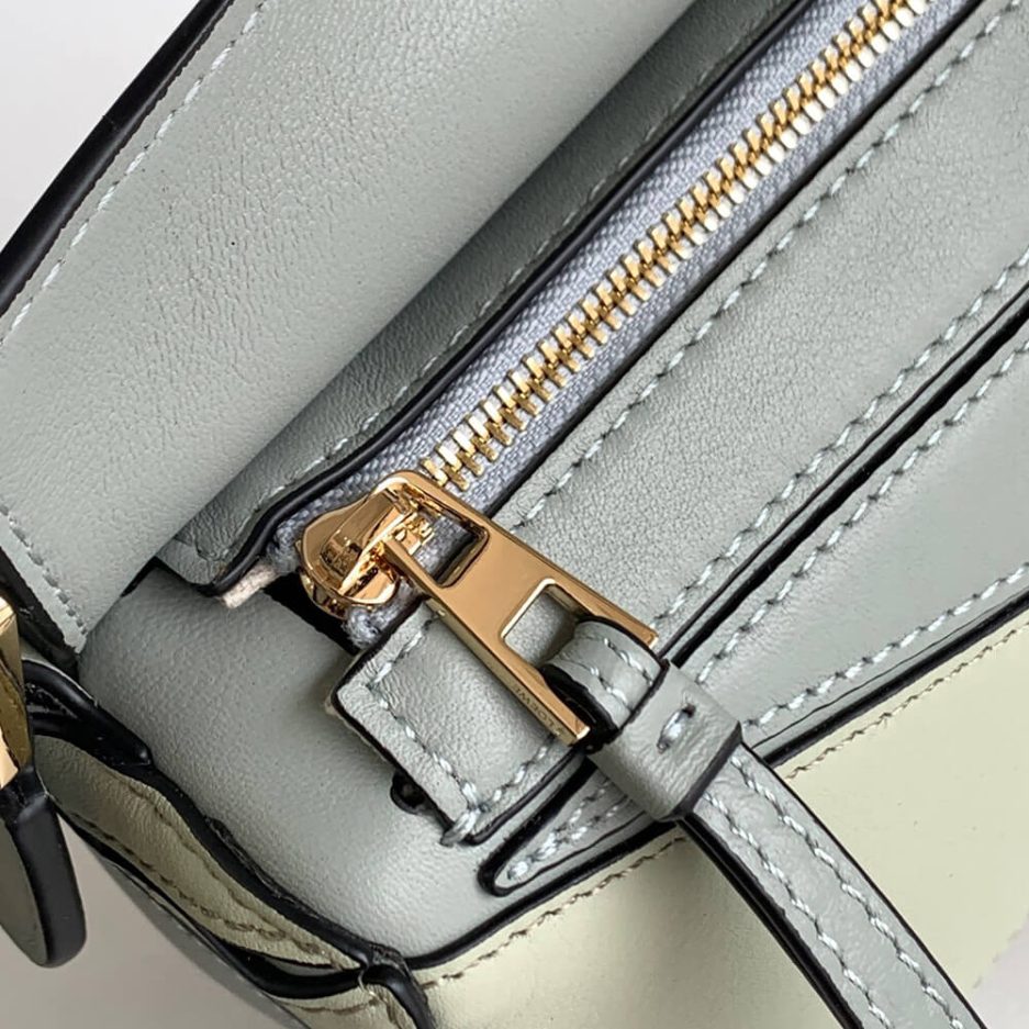 Marble Green LOEWE Mini Puzzle bag in classic calfskin - Image 7