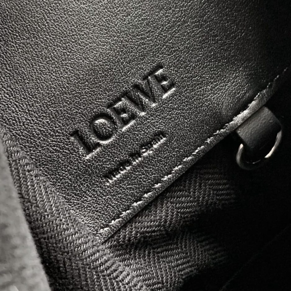 Black Loewe Small Hammock bag in soft grained calfskin - Image 7