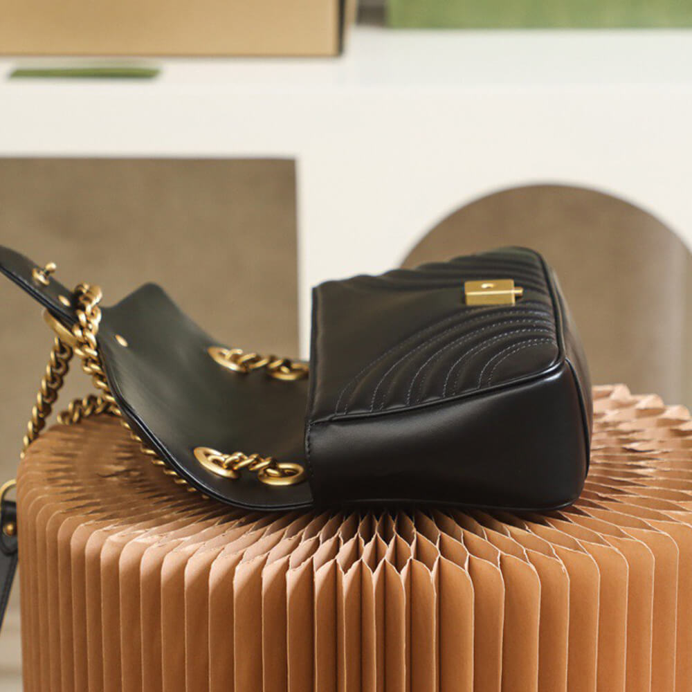 GG Marmont small matelasse shoulder bag - Image 8