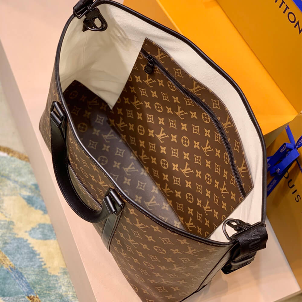 LV WEEK-END TOTE GM - Image 8