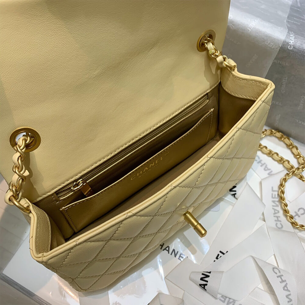 CHANEL Classic Flap Shoulder Bag - Image 8