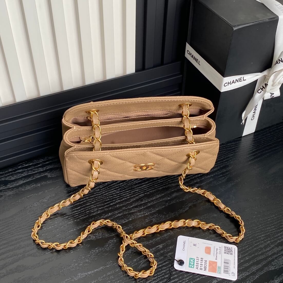 Chanel Small bowling bag - Image 8